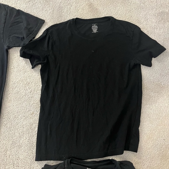 5 black T-shirts - Picture 4 of 7